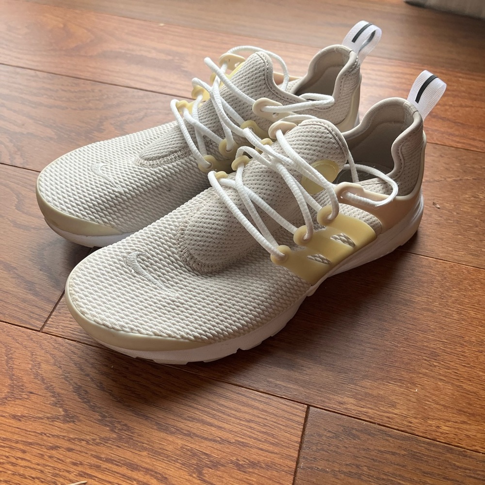 Nike Air Presto Tennis Shoes